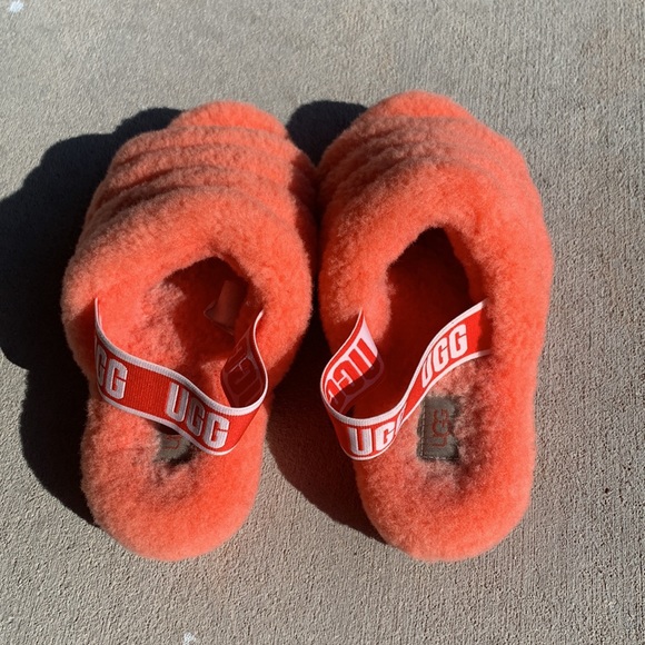like new peach/coral ugg slippers - Picture 3 of 5